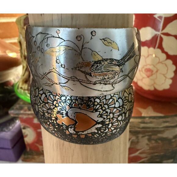 2 Vtg Reed and Barton Silver Damascene Birds Audubon & Heart Cuff Bracelets - Picture 2 of 9